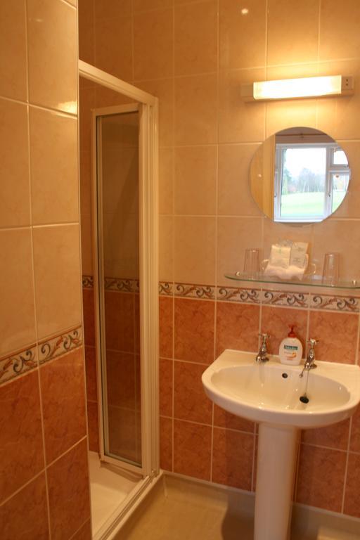 Bridge House B&B كيلتنهام المظهر الخارجي الصورة